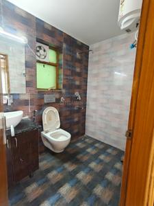 Bathroom Image of 1500 Sq.ft 3 BHK Builder Floor for sale in Sector 45 Gurgaon for Rs. 24000000