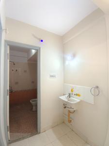 Bathroom Image of 1525 Sq.ft 3 BHK Apartment / Flat for rent in Shravanthi Graces, Hulimavu Bengaluru for Rs. 35000