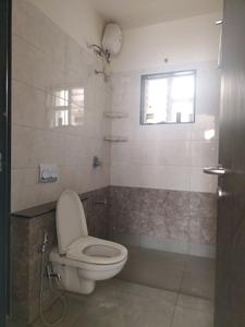 Common Bathroom Image of 2600 Sq.ft 4.5 BHK Apartment / Flat for sale in Gera s Avive Towers East Kharadi, Kharadi Pune for Rs. 25500000