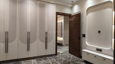 Bedroom Image of 2300 Sq.ft 4 BHK Builder Floor for sale in Kaushambi Ghaziabad for Rs. 34500000