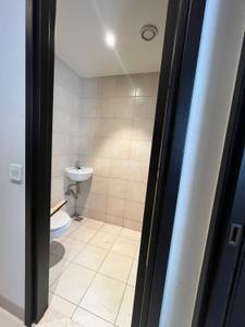 Bathroom Image of 3300 Sq.ft 4.5 BHK Apartment / Flat for sale in Panchshil Towers, Kharadi Pune for Rs. 55000000