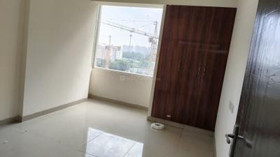 Bedroom Image of 1345 Sq.ft 3 BHK Apartment / Flat for rent in Phase 2 Noida for Rs. 36000