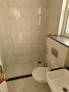 Bathroom Image of 2512 Sq.ft 3 BHK Apartment / Flat for sale in BPTP Astaire Garden Floors, Sector 70A Gurgaon for Rs. 22500000