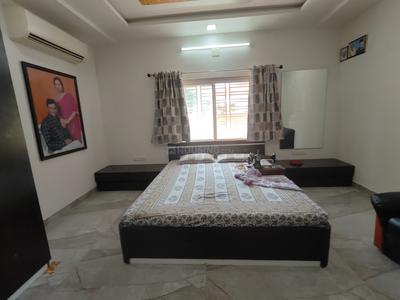 Bedroom Image of 4050 Sq.ft 6 BHK Independent House for sale in Ambli Ahmedabad for Rs. 70000000