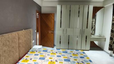 Bedroom Image of 2750 Sq.ft 3 BHK Apartment / Flat for rent in Kaavyaratna Antriksh, Randesan Gandhinagar for Rs. 45000