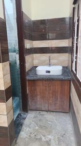 Bathroom Image of 1500 Sq.ft 2 BHK Independent House for rent in Banjarawala Dehradun for Rs. 11000