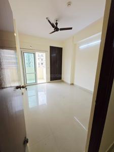 Hall Image of 1900 Sq.ft 3 BHK Apartment / Flat for sale in Mahagun Moderne, Sector 78 Noida for Rs. 28000000