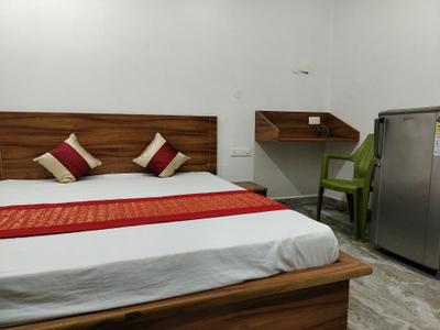 1 RK Independent Builder Floor