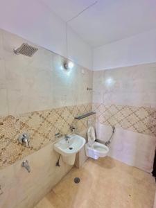 Bathroom Image of 1260 Sq.ft 2 BHK Apartment / Flat for sale in Shiva Motia Huys, Kishanpura Zirakpur for Rs. 7700000