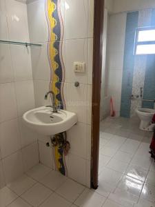 Bathroom Image of 2475 Sq.ft 4 BHK Apartment / Flat for sale in Navrangpura Ahmedabad for Rs. 17500000