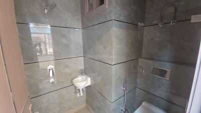 Image of 915 Sq.ft 3 BHK Builder Floor for sale in Palam, New Delhi for Rs. 8500000