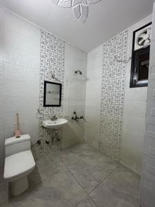 Bathroom Image of 1205 Sq.ft 2 BHK Builder Floor for rent in Sector 105 Noida for Rs. 32000