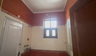 Bathroom Image of 2700 Sq.ft 4 BHK Builder Floor for sale in Janakpuri New Delhi for Rs. 50000000