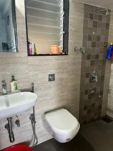 Bathroom Image of 1350 Sq.ft 3 BHK Apartment / Flat for sale in Sab Regency Park III Building No 1, Kalyan East Kalyan for Rs. 15000000