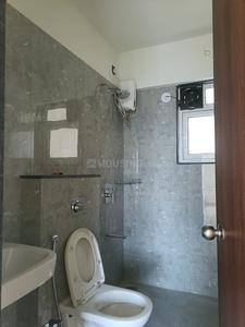 Bathroom Image of 1000 Sq.ft 3 BHK Apartment / Flat for rent in VTP Township Codename Pegasus , Kharadi Pune for Rs. 28000