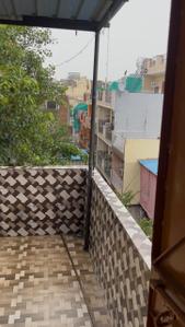 Balcony Image of 550 Sq.ft 1 BHK Builder Floor for rent in Kalkaji New Delhi for Rs. 11000