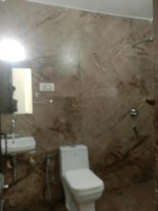 Bedroom Two Image of 2100 Sq.ft 3 BHK Apartment / Flat for sale in Vasant Kunj New Delhi for Rs. 67500000