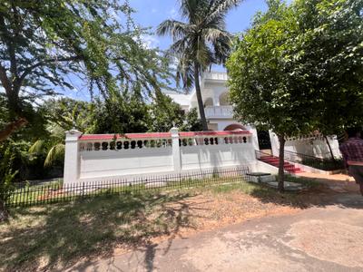 Image of 6000 Sq.ft Residential Plot / Land for sale in Panaiyur, Sholinganallur, Chennai for Rs. 100000000