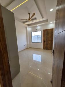 Bedroom Image of 2190 Sq.ft 4 BHK Builder Floor for sale in Land Craft Golf Links Plots, Pandav Nagar Ghaziabad for Rs. 11000000