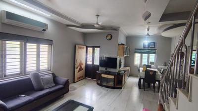 Hall Image of 3600 Sq.ft 4 BHK Independent House for rent in Thaltej Ahmedabad for Rs. 80000