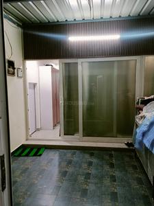 Bedroom Image of 650 Sq.ft 1 BHK Independent House for rent in Sector 27 Noida for Rs. 25000