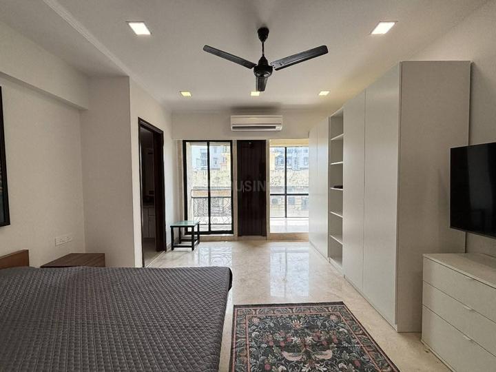 Khar West Bedroom 1