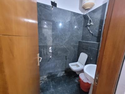Bathroom Image of 900 Sq.ft 2 BHK Apartment / Flat for rent in CS C S Northend Tower, Chhattarpur New Delhi for Rs. 21400