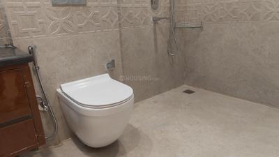 Bathroom Image of 980 Sq.ft 1 BHK Builder Floor for rent in Sector 42 Gurgaon for Rs. 40000