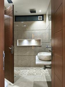 Common Bathroom Image of 2700 Sq.ft 4 BHK Builder Floor for sale in Sector 57 Gurgaon for Rs. 33500000