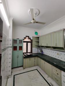Kitchen Image of 1100 Sq.ft 3 BHK Builder Floor for rent in Ramesh Nagar New Delhi for Rs. 32000