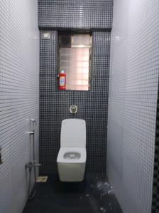 Common Bathroom Image of 784 Sq.ft 2 BHK Apartment / Flat for sale in DEM Icon, Malad West Mumbai for Rs. 18500000