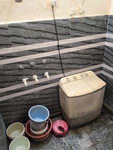 Bathroom Image of 2400 Sq.ft 3 BHK Independent House for sale in Ballabhgarh Faridabad for Rs. 16500000