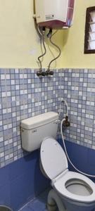 Bathroom Image of 513 Sq.ft 1 BHK Apartment / Flat for rent in Lakshmi Bhuvaneswari Nagar, Velachery Chennai for Rs. 25000