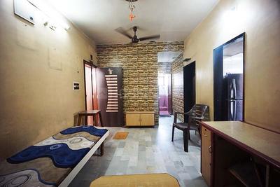 Hall Image of 828 Sq.ft 2 BHK Apartment / Flat for sale in Kankaria Ahmedabad for Rs. 7800000