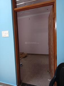 Hall Image of 350 Sq.ft 1.5 BHK Independent House for rent in Rajajipuram Lucknow for Rs. 8000