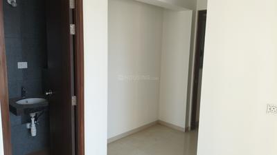 Bedroom Image of 570 Sq.ft 2 BHK Apartment / Flat for sale in Kalpataru Paramount B, Thane West Thane for Rs. 11600000