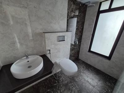 Image of 1000 Sq.ft 2 BHK Apartment / Flat for rent in Oxy Beaumonde, Viman Nagar, Pune for Rs. 70000