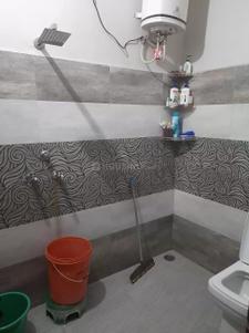 Common Bathroom Image of 2500 Sq.ft 5 BHK Independent House for sale in Alpha International City Fatehabad for Rs. 6800000