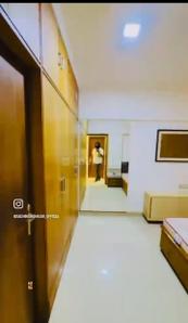 Bedroom Image of 1650 Sq.ft 3 BHK Apartment / Flat for rent in Raheja Crest, Andheri West Mumbai for Rs. 160000
