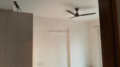 Bedroom Image of 2275 Sq.ft 3 BHK Apartment / Flat for rent in Sunworld Arista, Sector 168 Noida for Rs. 48000