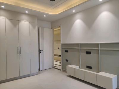 Bedroom Image of 2500 Sq.ft 4 BHK Builder Floor for sale in RR Signature Floors, Green Field Colony Faridabad for Rs. 25500000