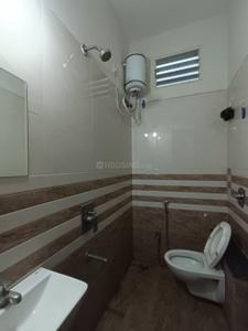 Bathroom Image of 450 Sq.ft 1 BHK Apartment / Flat for rent in Vijay Nagar Indore for Rs. 20000