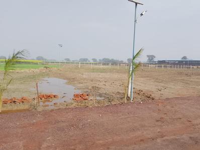 Image of 900 Sq.ft Residential Plot / Land for sale in OMR Shri Radha Rani Farms, Sunrakh Bangar, Vrindavan for Rs. 2200000