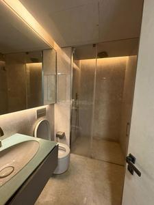Bathroom Image of 2600 Sq.ft 3 BHK Apartment / Flat for sale in Lodha World Crest, Lower Parel Mumbai for Rs. 140000000