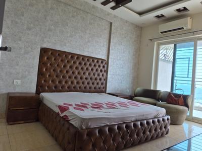 Bedroom Image of 2280 Sq.ft 3 BHK Apartment / Flat for sale in Gaurs Sports Wood, Sector 79 Noida for Rs. 34100000