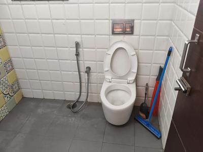 Bathroom Image of 1700 Sq.ft 3 BHK Apartment / Flat for rent in  Majestic Brindavan, T Nagar Chennai for Rs. 65000