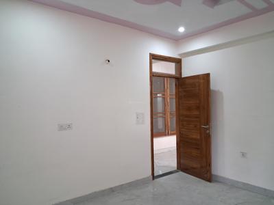 Bedroom Image of 2500 Sq.ft 4 BHK Builder Floor for rent in Sector 112 Noida for Rs. 50000
