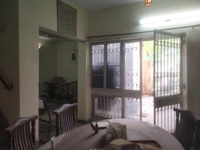 Dining Area Image of 1500 Sq.ft 3 BHK Apartment / Flat for sale in Sarita Vihar New Delhi for Rs. 30000000
