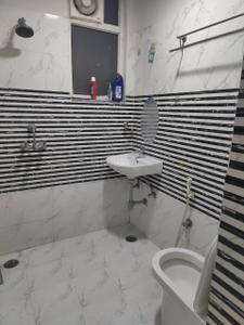 Bathroom Image of 950 Sq.ft 2 BHK Apartment / Flat for rent in Malviya Nagar Jaipur for Rs. 25500