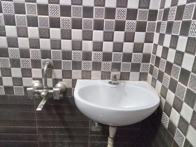 Bathroom Image of 860 Sq.ft 2 BHK Apartment / Flat for rent in Purasawalkam Chennai for Rs. 25000